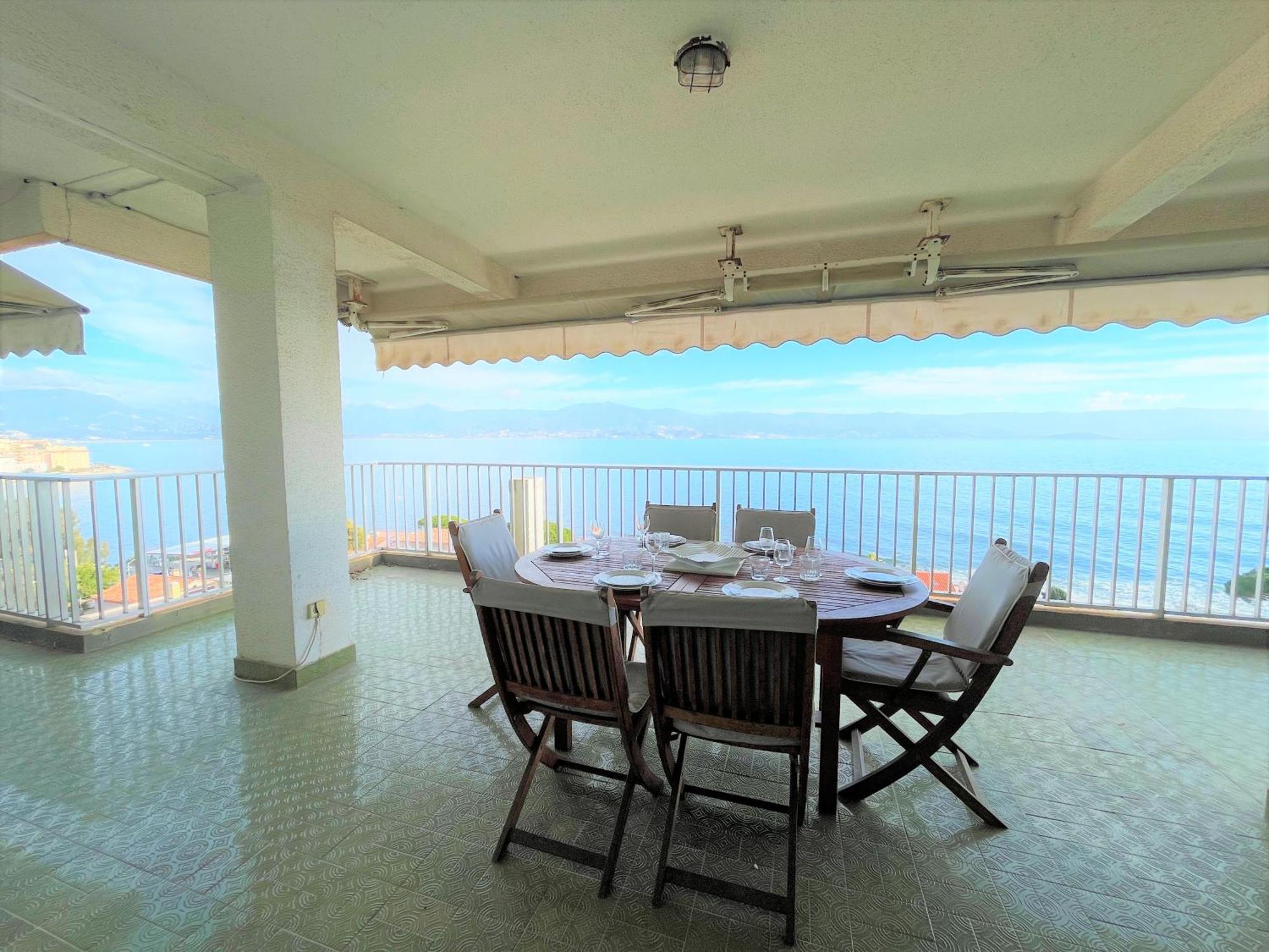 Appartement Vue Mer Carmino Ajaccio อฌักซิโอ้ ภายนอก รูปภาพ