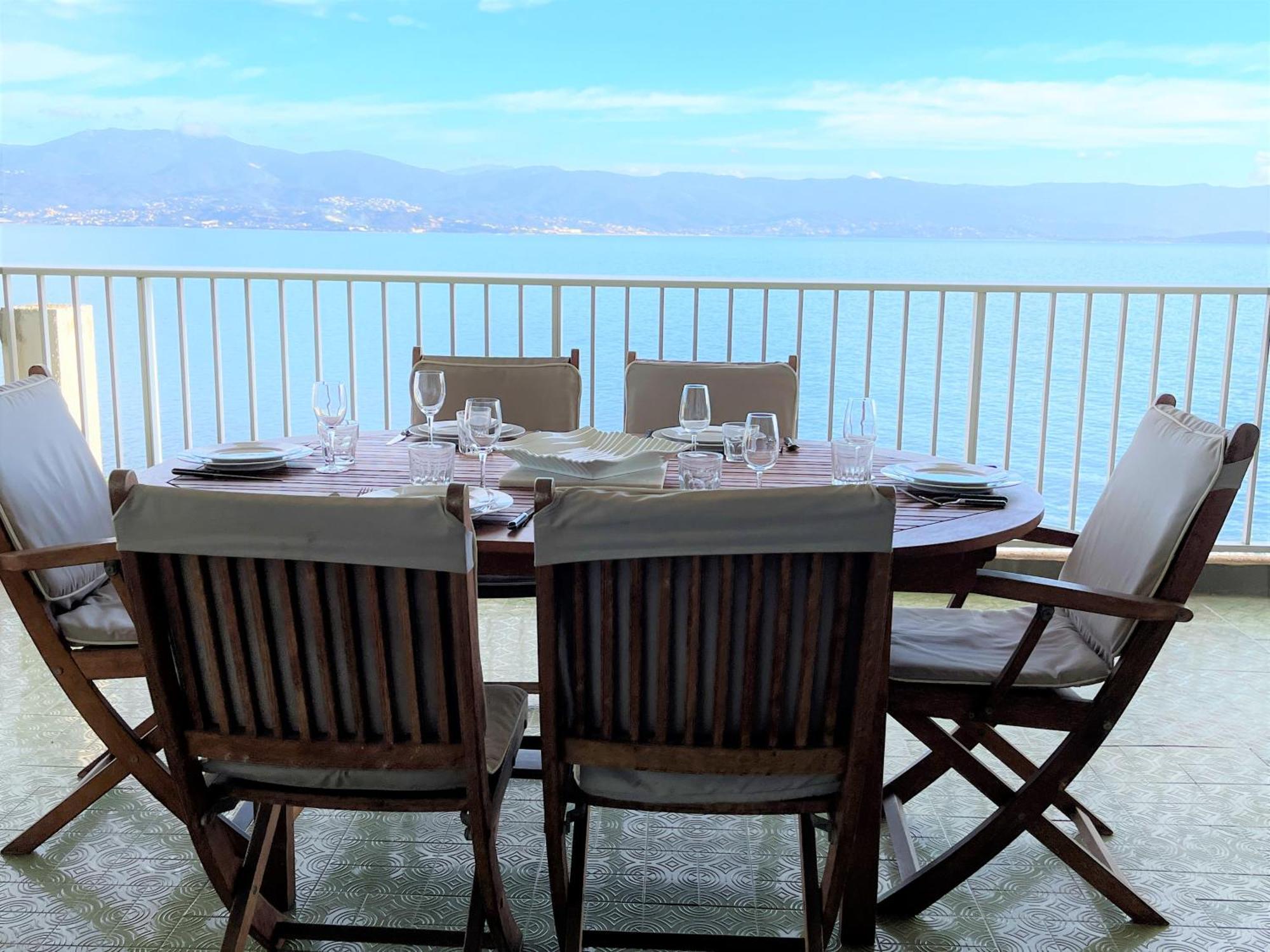 Appartement Vue Mer Carmino Ajaccio อฌักซิโอ้ ภายนอก รูปภาพ